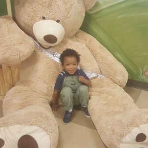 Meet your Posher, Shawndrea